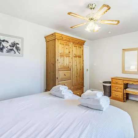 Holiday home 4 Bed In 89095 Starbotton