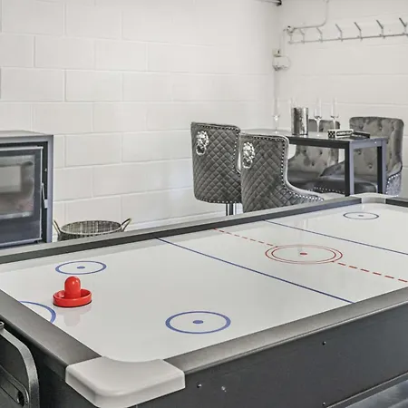 4 Bed In 89095 Starbotton